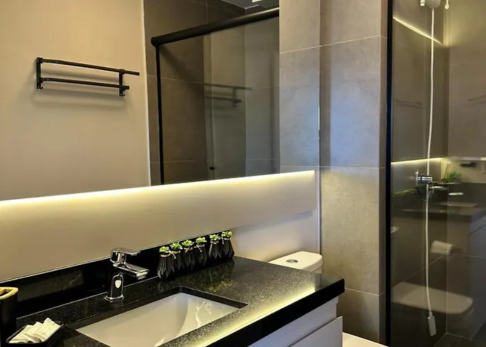 Apartamento Loft Completo, Moderno, Sobre O Bourbon Shopping *